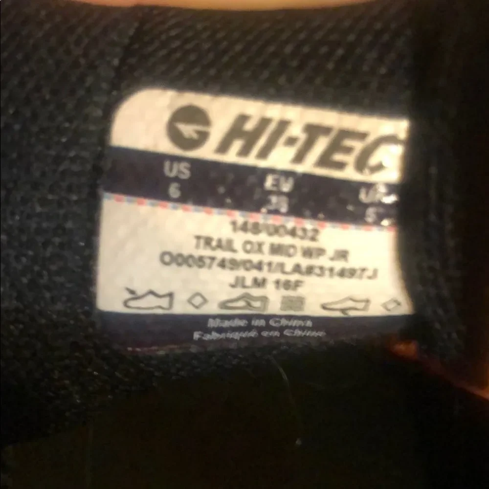 Hi-Tec ankle boots (3084W)